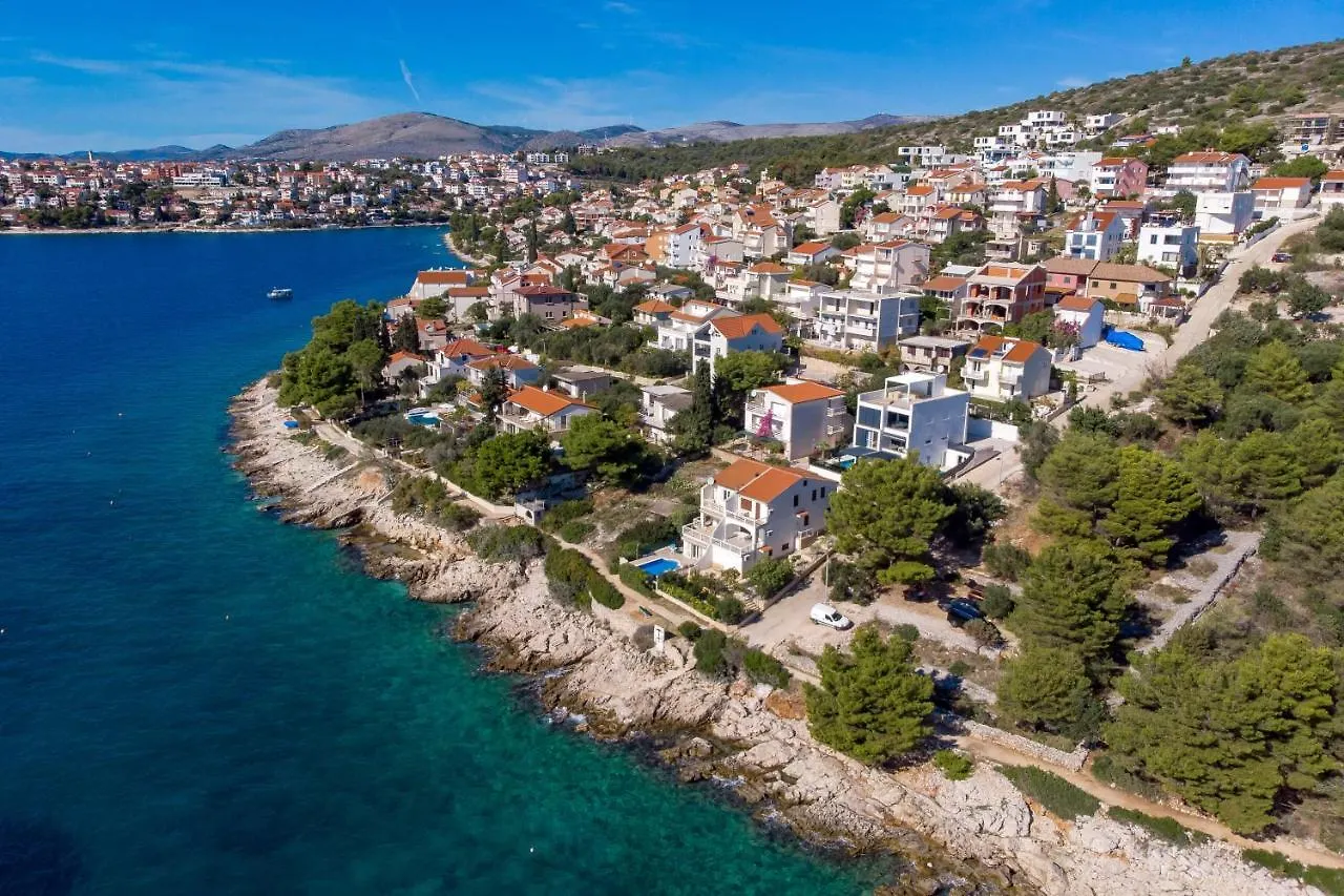 Apartment Alta Trogir 0*,